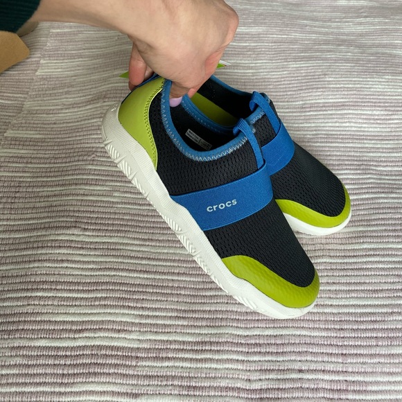 ! Brand new ! CROCS swiftwater soft shoe easy on - Picture 4 of 6